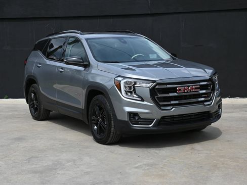 Used 2024 GMC Terrain AT4 w/ Tech Package AWD/4WD image 2