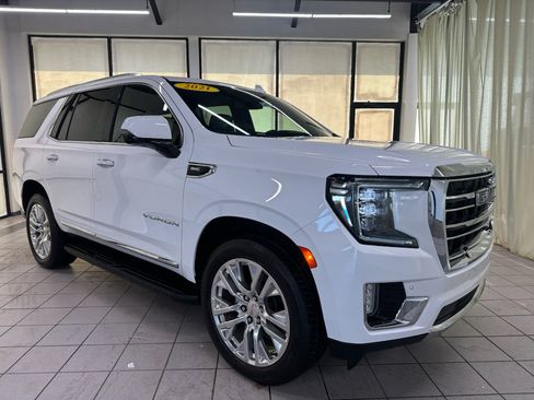 Certified 2021 GMC Yukon SLT w/ SLT Luxury Plus Package AWD/4WD image 2