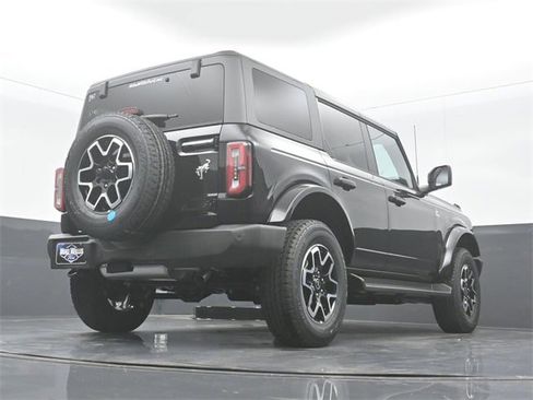 New 2025 Ford Bronco Outer Banks image 23