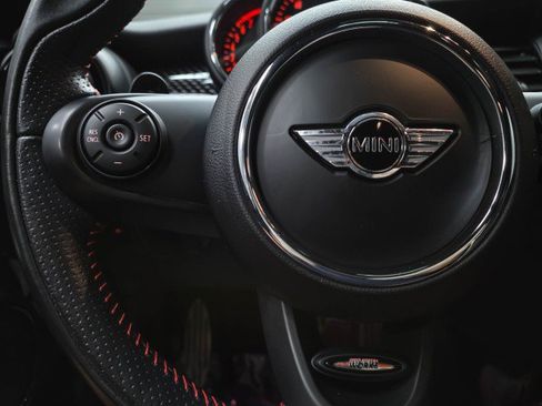 Used 2018 MINI Cooper S FWD image 20