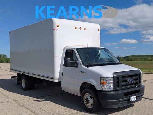 Used 2023 Ford E-450 and Econoline 450 Super Duty RWD image 1