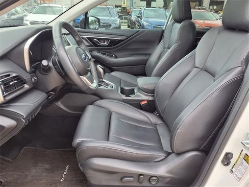 Used 2023 Subaru Outback Limited image 6