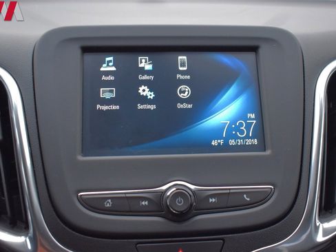 Used 2018 Chevrolet Equinox LT image 16