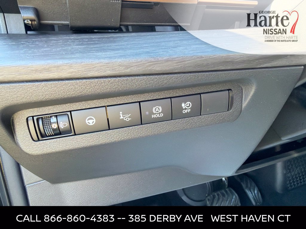 Certified 2024 Nissan Ariya AWD image 17