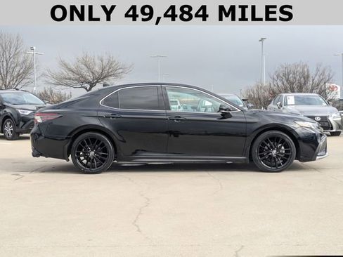 Used 2023 Toyota Camry XSE image 4