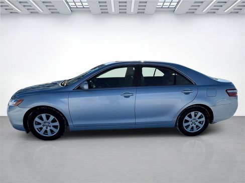 Used 2007 Toyota Camry XLE image 6