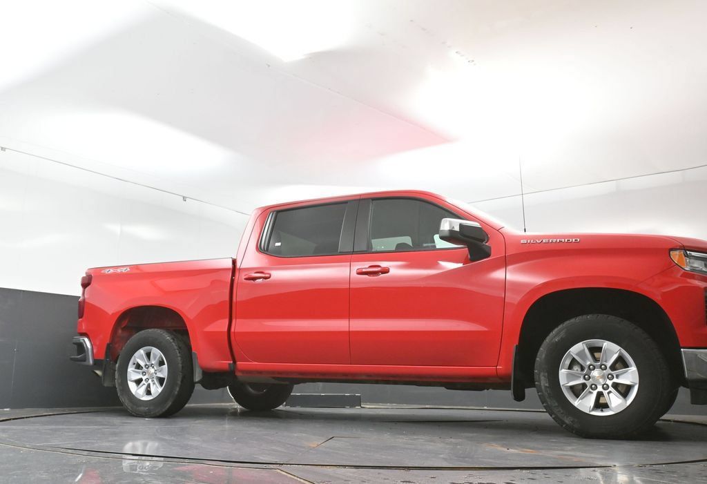 Used 2025 Chevrolet Silverado 1500 LT w/ Work Truck Package AWD/4WD image 51