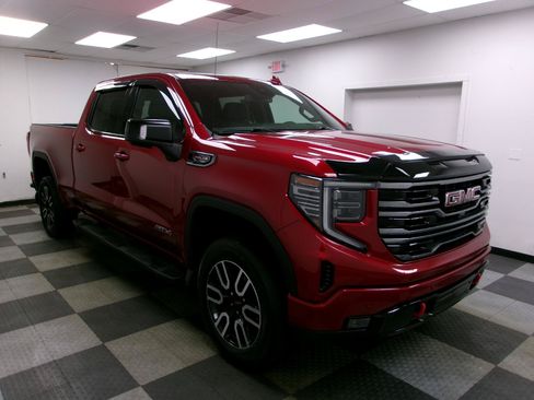 Used 2025 GMC Sierra 1500 AT4 w/ AT4 Preferred Package AWD/4WD image 16