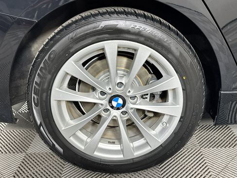Used 2016 BMW 320i Sedan w/ Driver Assistance Package RWD image 31