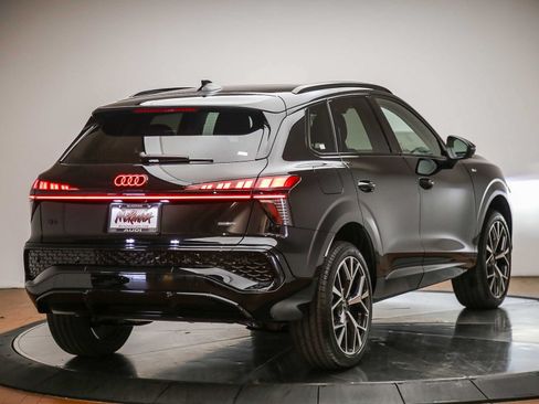 New 2026 Audi Q3 quattro 2.0T AWD/4WD image 5
