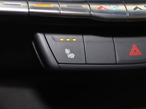 Used 2021 Cadillac CT4 Luxury w/ Cold Weather Package AWD/4WD image 8