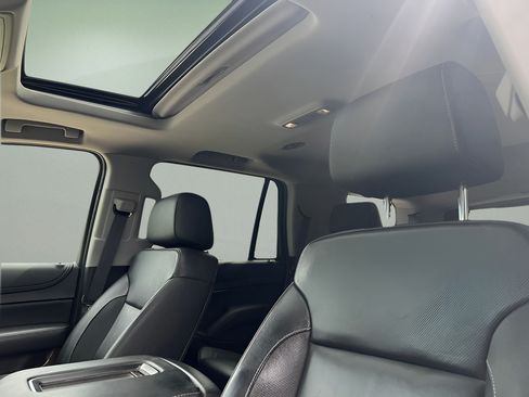 Used 2019 GMC Yukon SLT AWD/4WD image 17