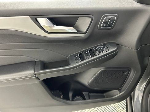 Used 2023 Ford Escape Platinum AWD/4WD image 13