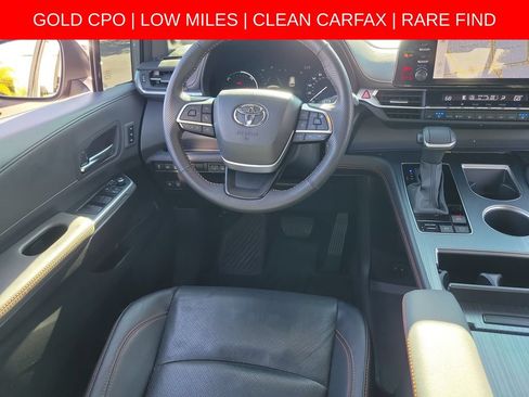 Used 2024 Toyota Sienna XSE w/ XSE Premium Package FWD image 15
