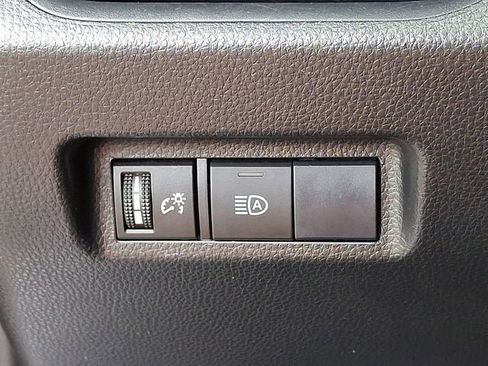 Used 2020 Toyota RAV4 LE w/ All Weather Liner Package AWD/4WD image 23