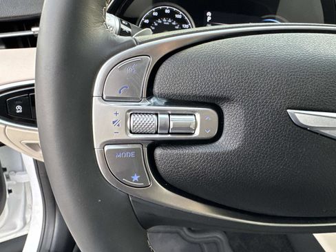 Used 2025 Genesis GV70 2.5T w/ Select Package image 33