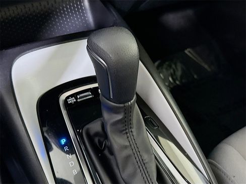 Certified 2024 Toyota Corolla SE image 10