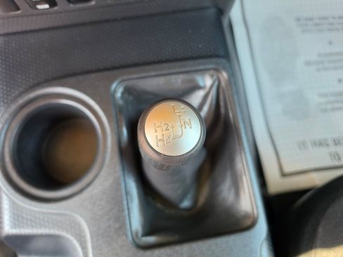 Used 2007 Toyota FJ Cruiser 4WD image 23