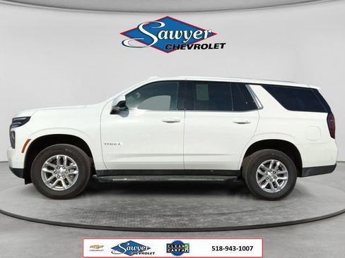 Used 2025 Chevrolet Tahoe LT AWD/4WD image 2