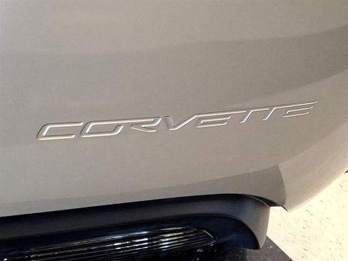 Used 2005 Chevrolet Corvette Convertible w/ Preferred Equipment Group image 36