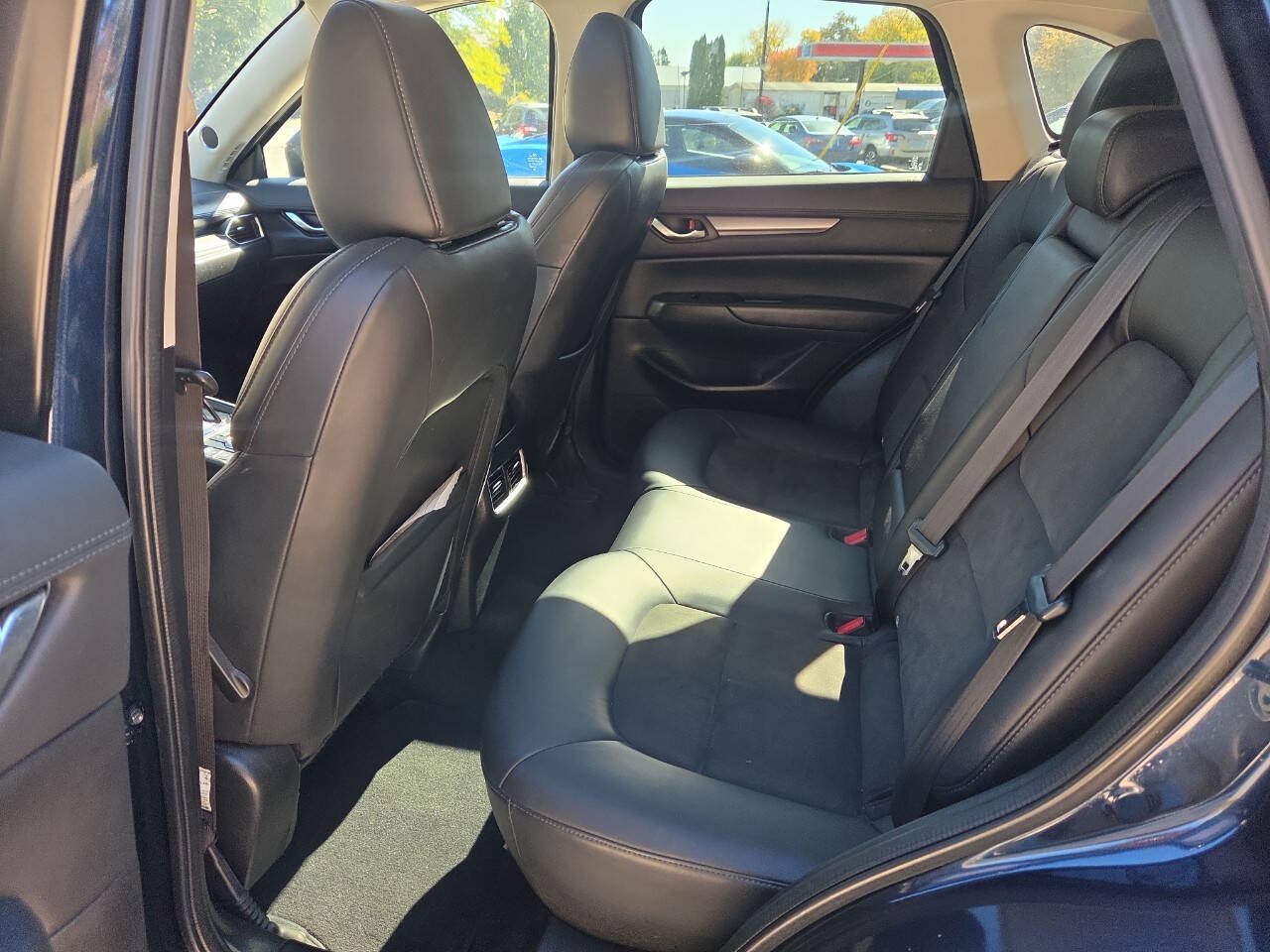 Used 2017 MAZDA CX-5 Touring w/ Preferred Equipment Package AWD/4WD image 18
