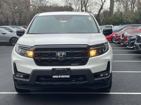 Certified 2024 Honda Ridgeline Sport image 2