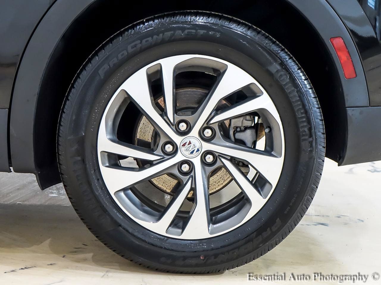 Used 2022 Buick Envision Essence w/ Safety Package AWD/4WD image 12