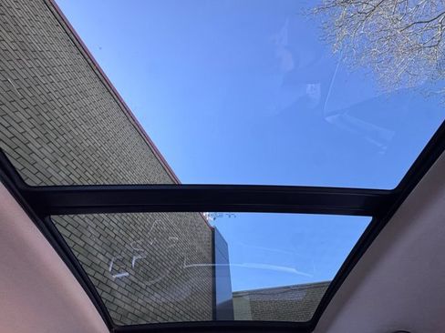 Used 2021 Volkswagen Atlas SEL Premium image 24