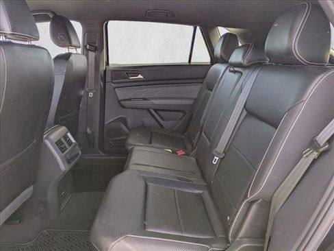 Used 2022 Volkswagen Atlas Cross Sport SE AWD/4WD image 17