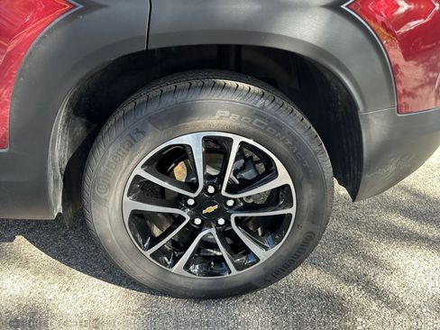 Used 2025 Chevrolet TrailBlazer LT image 23