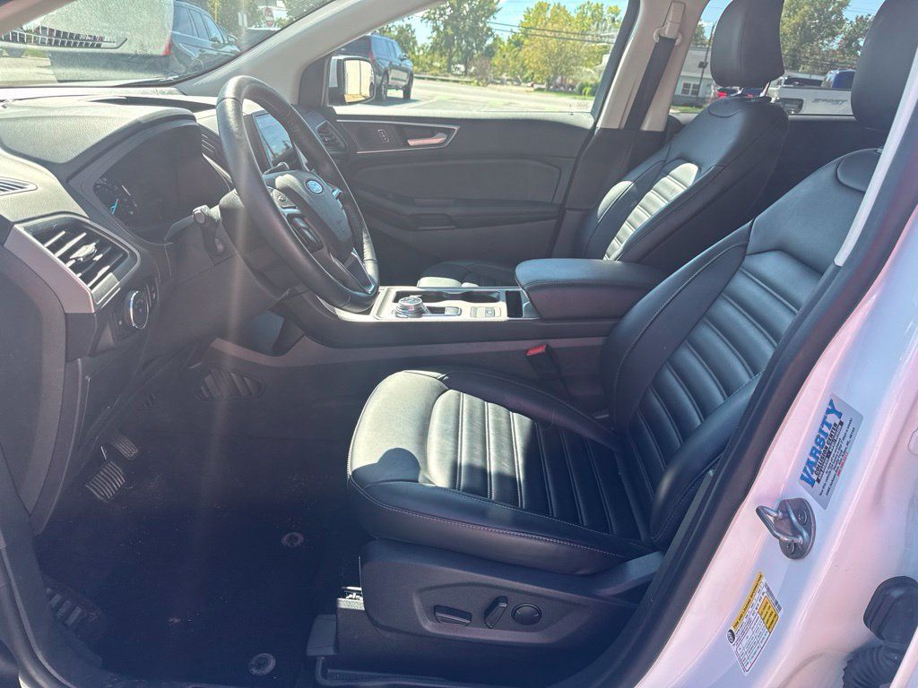 Certified 2024 Ford Edge SEL w/ Convenience Package AWD/4WD image 10