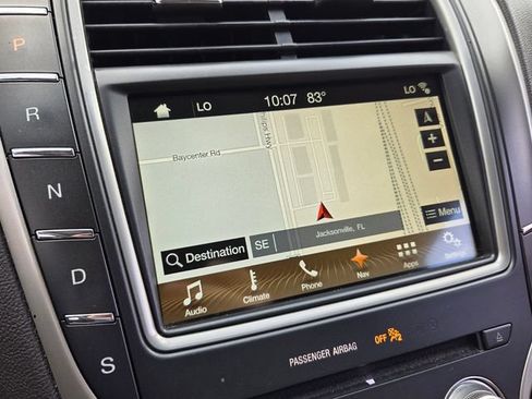 Used 2018 Lincoln MKX Reserve FWD image 22