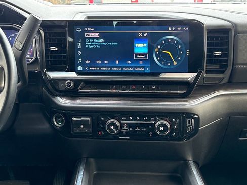 Used 2024 Chevrolet Silverado 3500 LTZ w/ LTZ Convenience Package image 23