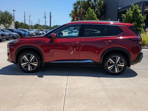 Used 2023 Nissan Rogue SL w/ SL Premium Package FWD image 9