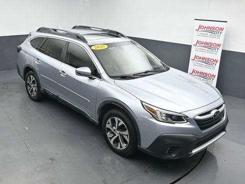 Used 2020 Subaru Outback Limited AWD/4WD image 24