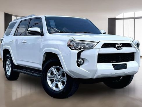 Used 2016 Toyota 4Runner 4WD image 3