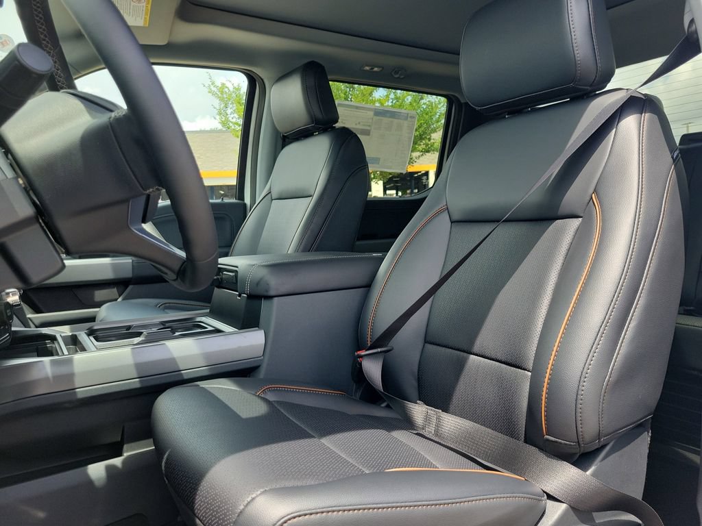 New 2026 Ford F250 Lariat w/ Black Appearance Package AWD/4WD image 17