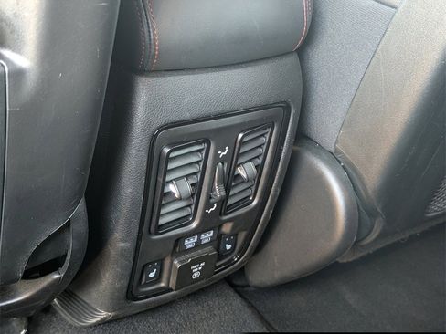 Used 2024 Dodge Durango GT image 20