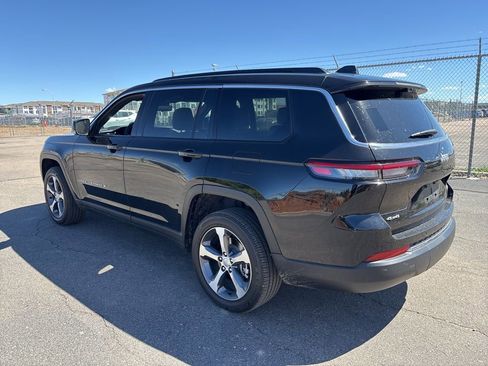 Used 2025 Jeep Grand Cherokee L Limited w/ Luxury Tech Group II image 6