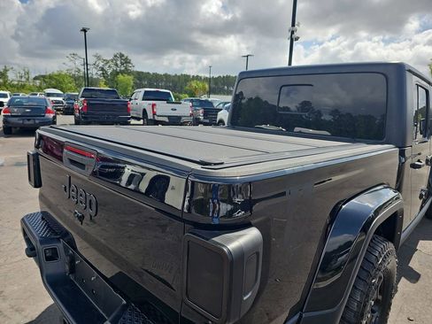 Used 2021 Jeep Gladiator Sport AWD/4WD image 16