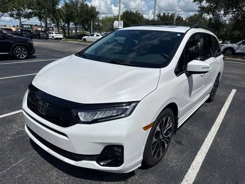 Certified 2025 Honda Odyssey Elite image 3