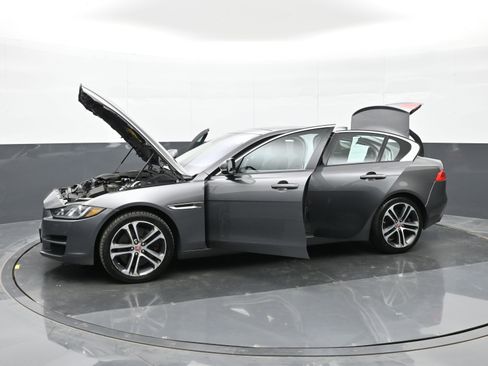 Used 2017 Jaguar XE Premium AWD/4WD image 48