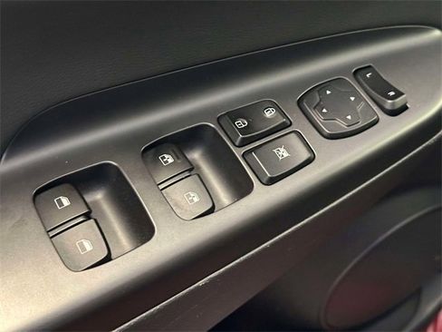 Used 2018 Hyundai Kona Ultimate image 15