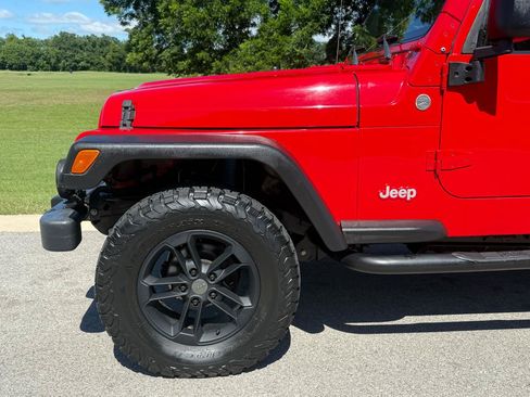 Used 2005 Jeep Wrangler Unlimited AWD/4WD image 35