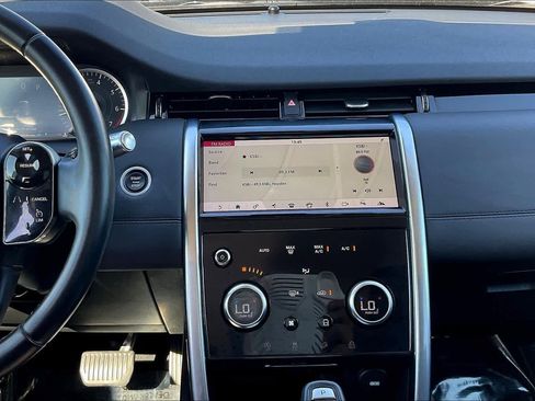 Used 2020 Land Rover Discovery Sport S image 6