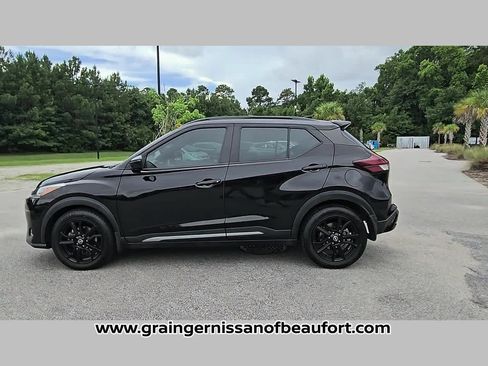 Used 2023 Nissan Kicks SR FWD image 25