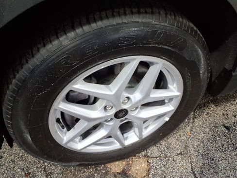 Used 2024 Ford Edge SEL AWD/4WD image 8
