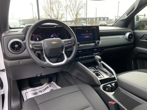 Used 2026 Chevrolet Colorado LT image 32