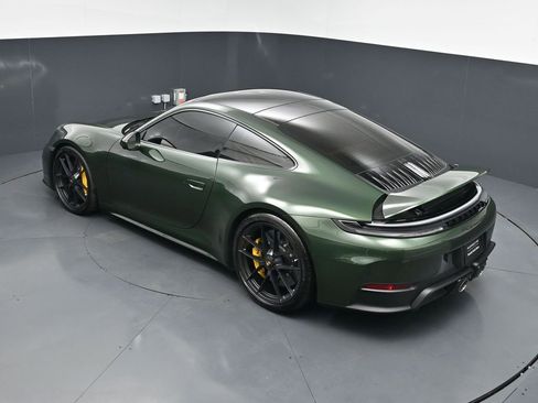 Certified 2026 Porsche 911 Carrera 4 GTS AWD/4WD image 14