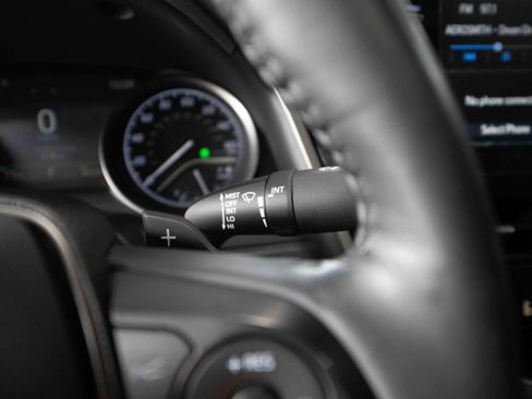 Used 2022 Toyota Camry XSE w/ Navigation Upgrade Package FWD image 14